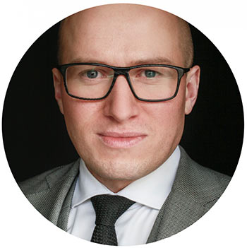 Krzysztof Janik, Dyrektor Finansowy na godziny, kluczowe kompetencje: wdrożenie controllingu, pozyskanie finansowania, wycena firmy.