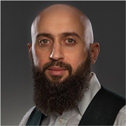 Krzysztof Janik, Dyrektor Finansowy na godziny, kluczowe kompetencje: wdrożenie controllingu, pozyskanie finansowania, wycena firmy.